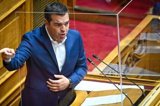 Τρίτη φαρμακερή ερώτηση Τσίπρα