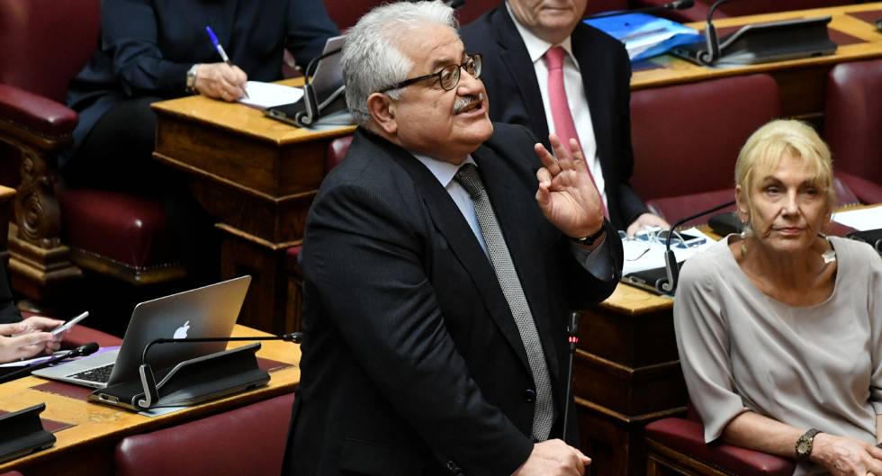 Και ο Κ. Τζαβάρας αποδόμησε το κυβερνητικό αφήγημα για τις υποκλοπές