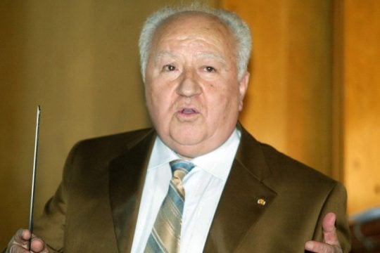 Το «τελευταίο αντίο» στον σπουδαίο επιστήμονα Βασίλη Παπαζάχο