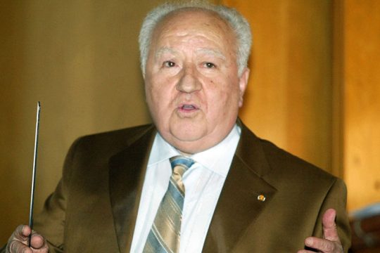 «Εφυγε» ο σεισμολόγος Βασίλης Παπαζάχος