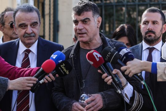 Αγωγή κατά Μητσοτάκη καταθέτει την Πέμπτη ο Βαξεβάνης