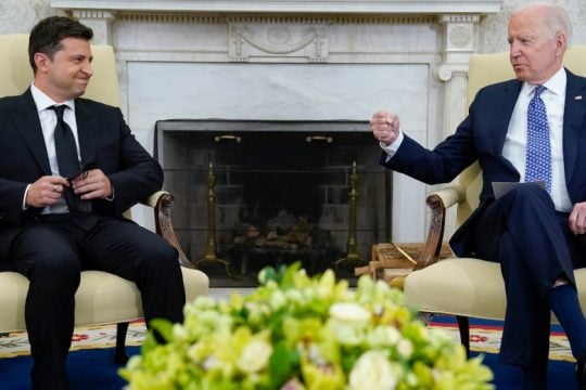 «Άκυρο» Μπάιντεν σε Ζελένσκι για τους πυραύλους στην Πολωνία
