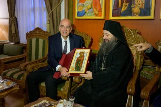 Επίσκεψη με πολλαπλούς συμβολισμούς