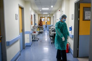 «Κουρεύτηκαν» οι δημόσιες δαπάνες για την Υγεία