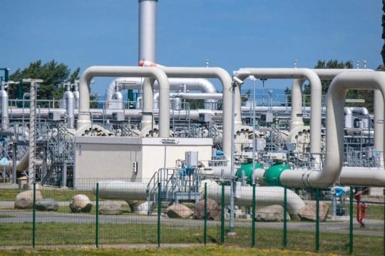 Reuters: Στα 180 ευρώ το πλαφόν για το φυσικό αέριο
