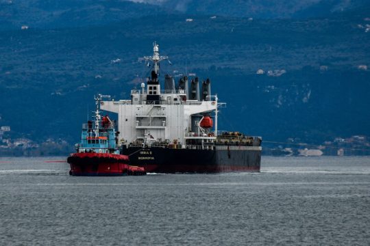 «Φορολογική δικαιοσύνη» ζητούν οι πλοιοκτήτες των ρυμουλκών