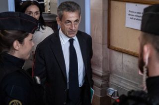 Ο Σαρκοζί δεν συγχωρεί την παρακολούθησή του