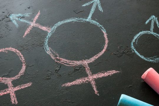 Ισπανικός… εμφύλιος για τα διεμφυλικά παιδιά