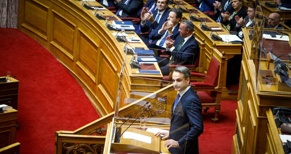 Food pass για να κουκουλώσει τα σκάνδαλα