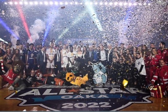 Ο Σάσα και οι 30 μεγάλοι!
