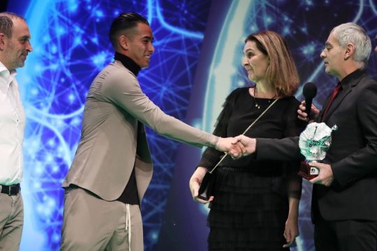 Μητέρα Άλκη σε Αραούχο: Στο πρόσωπό σου είδα έναν ακόμα γιο μου