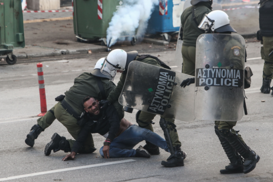 Απόστρατοι αστυνομικοί καταδικάζουν τη δολοφονική επίθεση κατά του 16χρονου