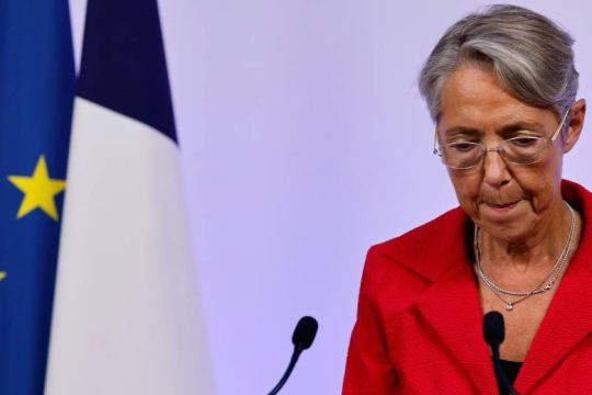 Επίδομα καυσίμων μόνο για 10 εκατ. εργαζόμενους στη Γαλλία