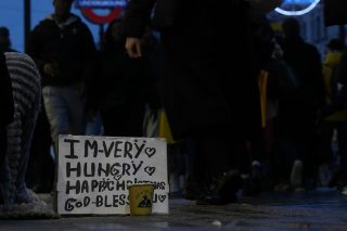 Το δυστοπικό σκηνικό της αναλγησίας