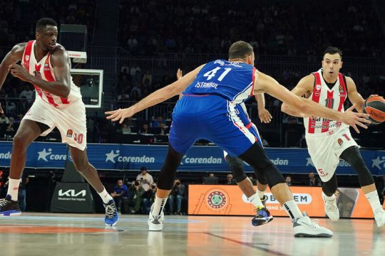 Τον… γάζωσαν