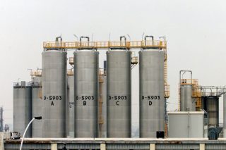 «Αντίδωρο» στα διυλιστήρια για την εισφορά τους