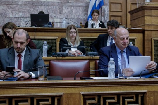 Προσπάθεια φίμωσης στη συζήτηση της Επιτροπής για το νομοσχέδιο της ΕΥΠ