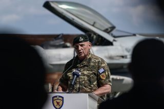 Η υποκλοπή έφερε… ανανέωση θητείας