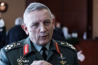 Στρατηγέ, έχετε γίνει έρμαιο