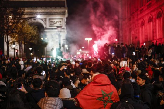 Ιστορία που διχάζει και ενώνει