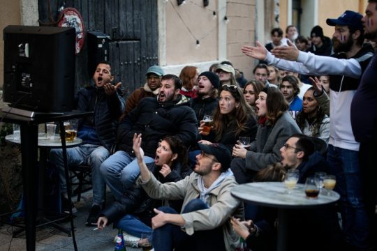 «Γαλλία, σταμάτα να κλαις» για το χαμένο Μουντιάλ