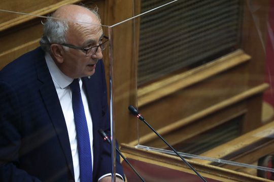 Επερώτηση στη Βουλή για τις συνθήκες διαβίωσης στον οικισμό Αγία Σοφία μία μέρα πριν από το συμβάν