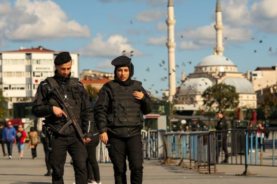 Παρατείνεται η προφυλάκιση Τουρκάλας γιατρού που κατηγορείται για «τρομοκρατική προπαγάνδα»