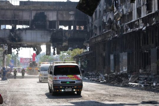 Σε βραχυκύκλωμα αποδίδεται η πολύνεκρη πυρκαγιά στην Καμπότζη
