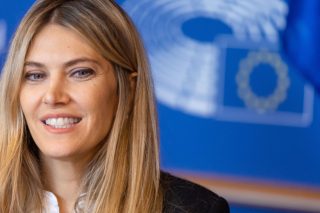 Στο απυρόβλητο
