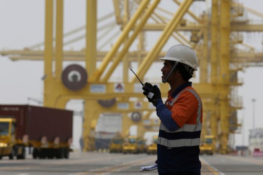 Το Κατάρ εκβιάζει για το φυσικό αέριο στη σκιά του σκανδάλου