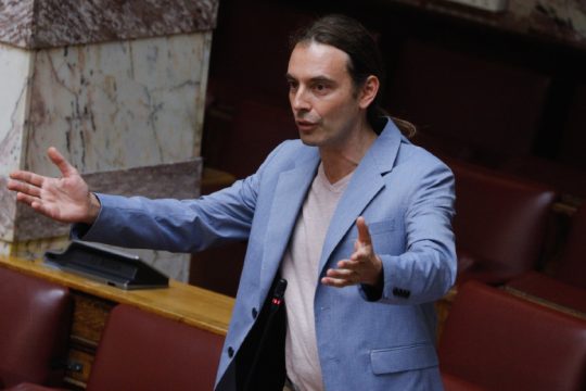 Όργιο κυβερνητικών αυθαιρεσιών για την επένδυση στα Φαλάσαρνα