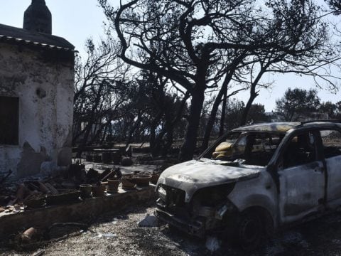Μάτι: Οκτώ χρόνια από την πυρκαγιά με τους 104 νεκρούς – «Για εμάς δεν έχουν περάσει ούτε οκτώ λεπτά»