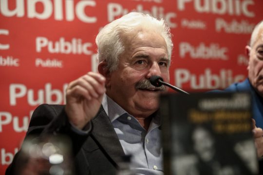 Τα φώτα δεν σβήνουν ποτέ, Μίμη…