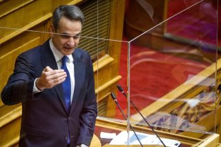Νέο σφυροκόπημα για το market pass στη Βουλή