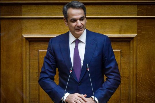 Ως θύμα ή ανήξερος επιχείρησε να εμφανιστεί ο πρωθυπουργός για τις υποκλοπές