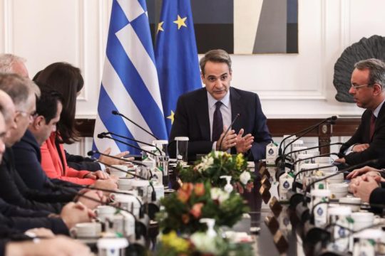 Θυμήθηκε πάλι τους «αριστερούς του χαβιαριού»