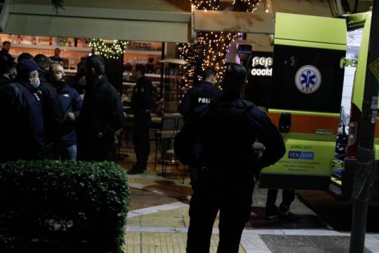 Δύο νεκροί σε μαφιόζικη επίθεση στη Νέα Σμύρνη