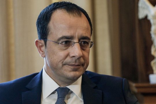 Αίφνης όλοι στην Κύπρο εναντίον της διαφθοράς!