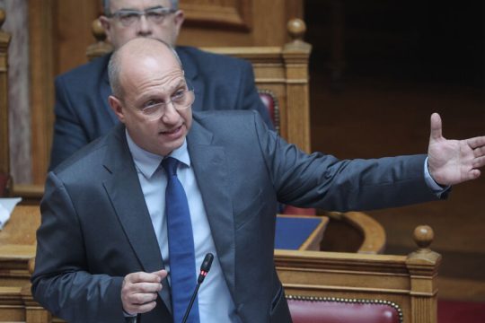 Τον ψόφιο κοριό και ο Οικονόμου
