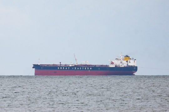 Ν. Βερνίκος στη Libération: Το εμπάργκο στο ρωσικό πετρέλαιο θα κάνει τους εφοπλιστές πλουσιότερους