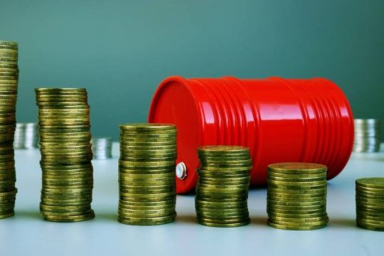 Η Κίνα στέλνει… σε υψηλό τριών εβδομάδων την τιμή του πετρελαίου