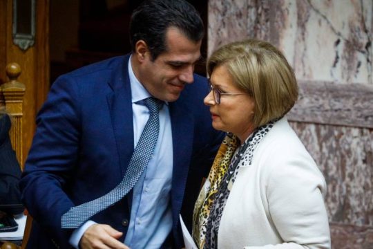 Ψηφίστηκε από τη Ν.Δ. το νομοσχέδιο-έκτρωμα για τη δευτεροβάθμια περίθαλψη