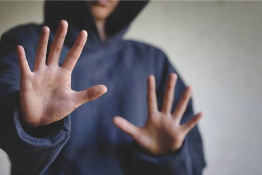 Προφυλακιστέοι οι τρεις που κατηγορούνται για τον βιασμό του 15χρονου
