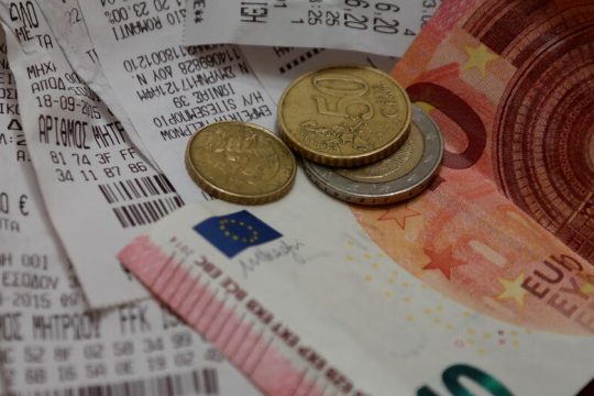 Αδειάζει η κλεψύδρα για τις φορο-αποδείξεις