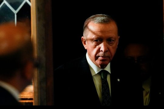 Ερντογάν: Θύμα συνωμοσίας η Τουρκία