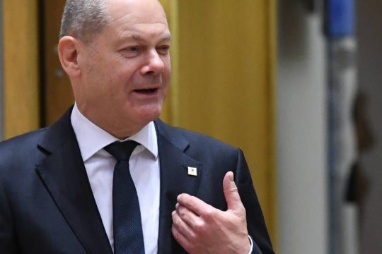 Κατά της δημιουργίας «συνασπισμών» και ενός νέου Ψυχρού Πολέμου τάσσεται ο Σολτς