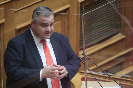 Διέρρηξαν το αυτοκίνητο βουλευτή της Ν.Δ. στη Νέα Σμύρνη