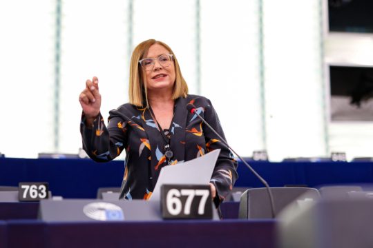 Αρχειοθετήθηκε η υπόθεση της Μ. Σπυράκη για τις αμοιβές συνεργάτη της