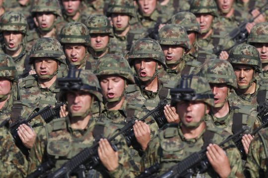 Με το δάχτυλο στη σκανδάλη