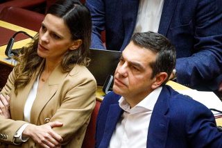 Το επίδομα σε αστυνομικούς και λιμενικούς που δίχασε